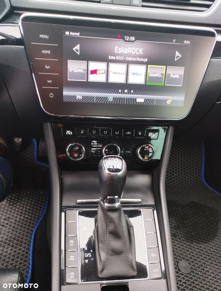 Skoda Superb 2.0 TDI 4x4 L&K DSG - 8