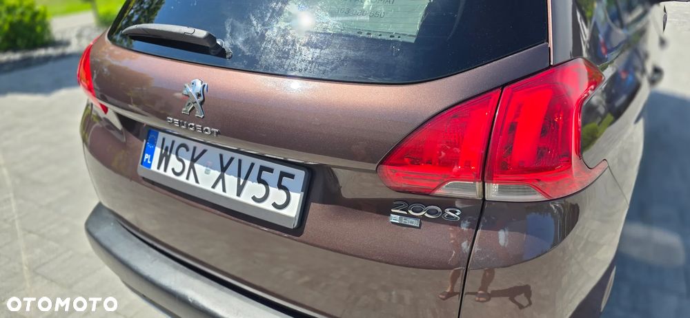 Peugeot 2008 - 4