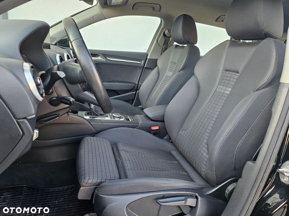 Audi A3 Sportback 2.0 TDI (clean diesel) quattro S tronic Attraction - 19