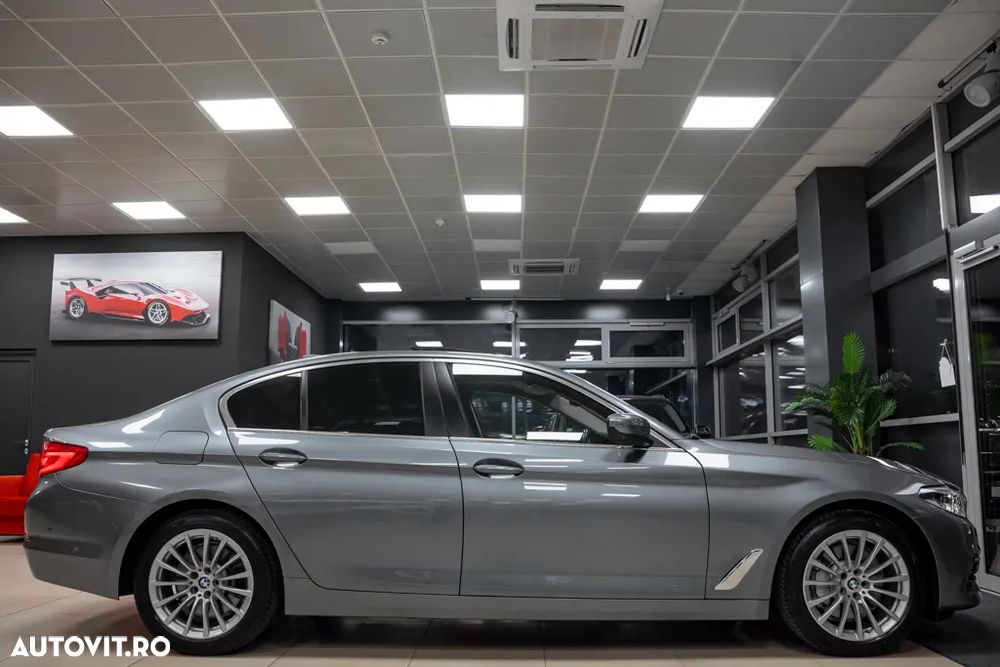 BMW Seria 5 530d xDrive AT - 40
