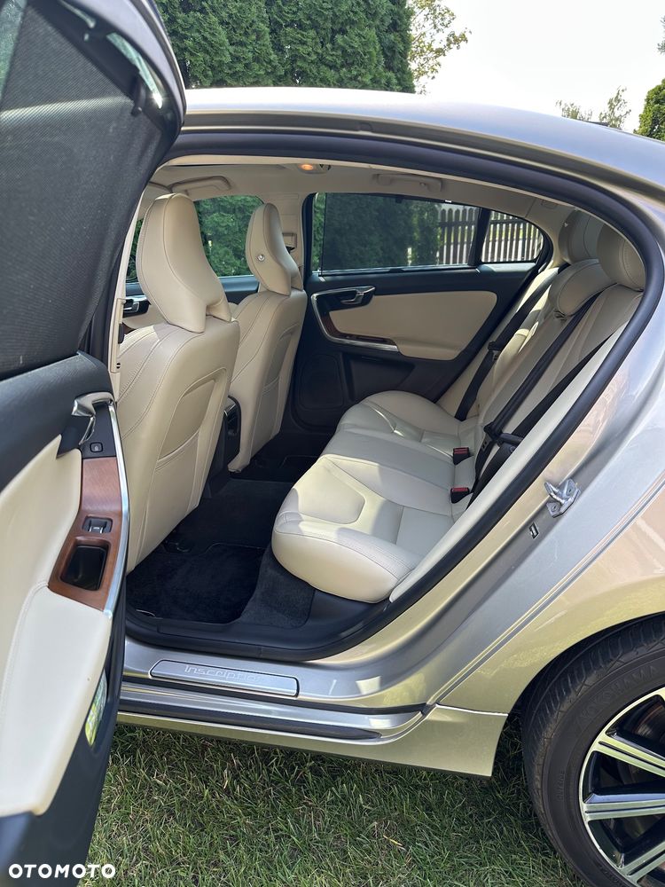 Volvo S60 - 11