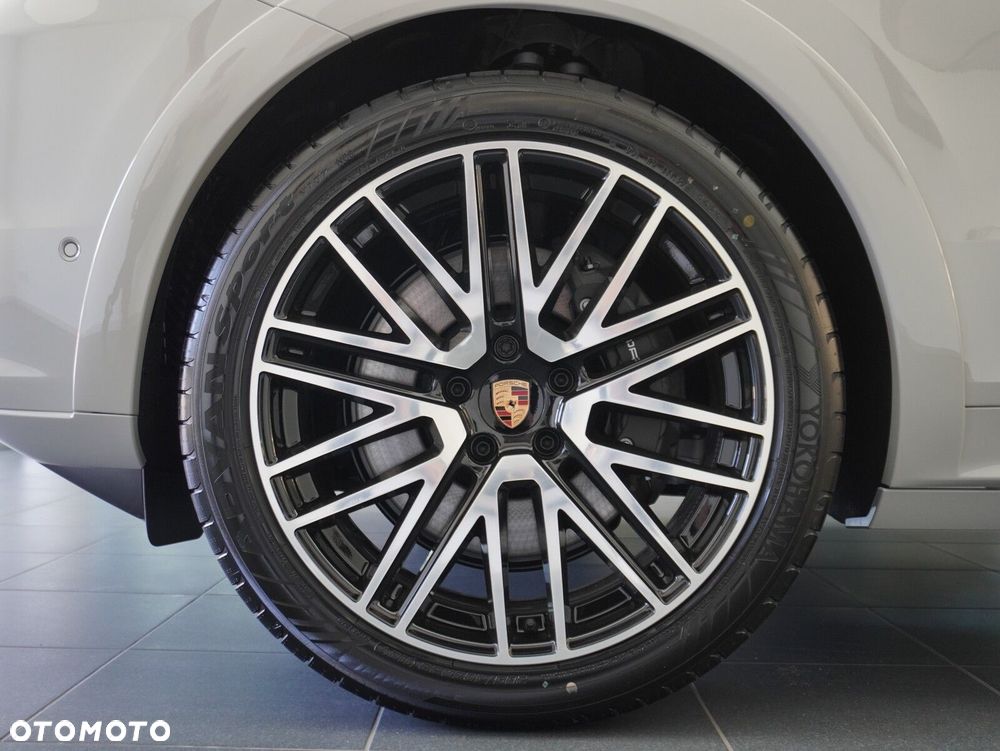 Porsche Cayenne E-Hybrid PHEV Black Edition - 11
