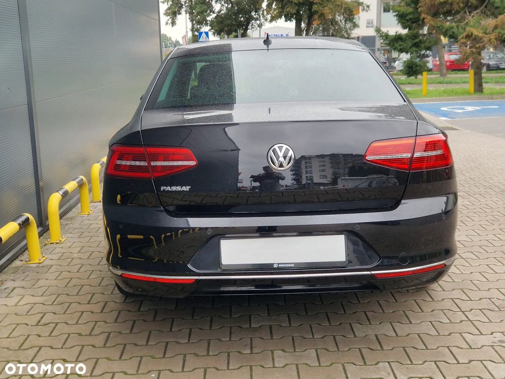 Volkswagen Passat 2.0 TDI BMT Highline DSG - 12