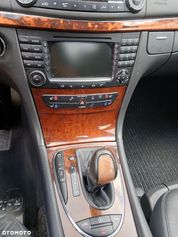 Mercedes-Benz Klasa E 500 Elegance Sport Edition - 11