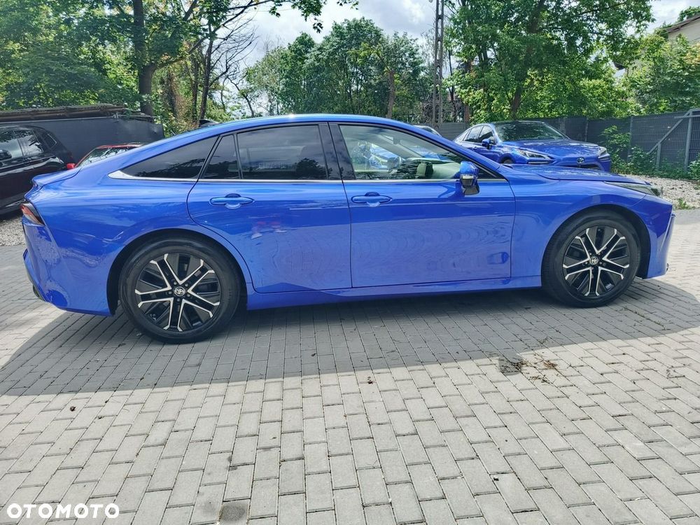Toyota Mirai - 8