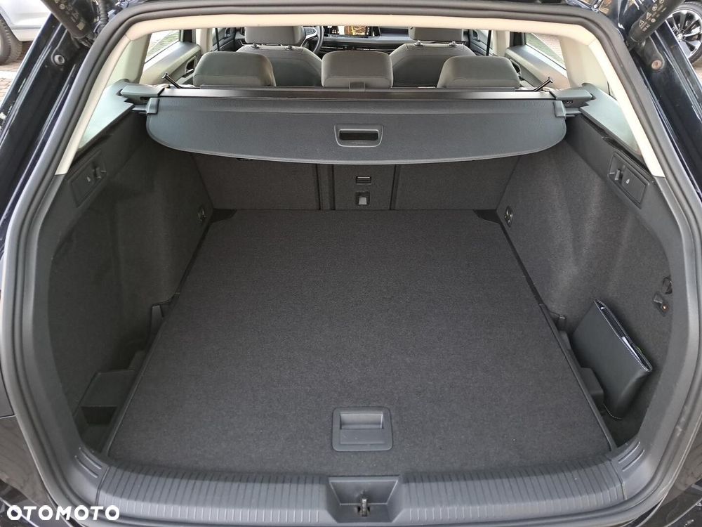 Volkswagen Golf VIII 2.0 TDI Style DSG - 34