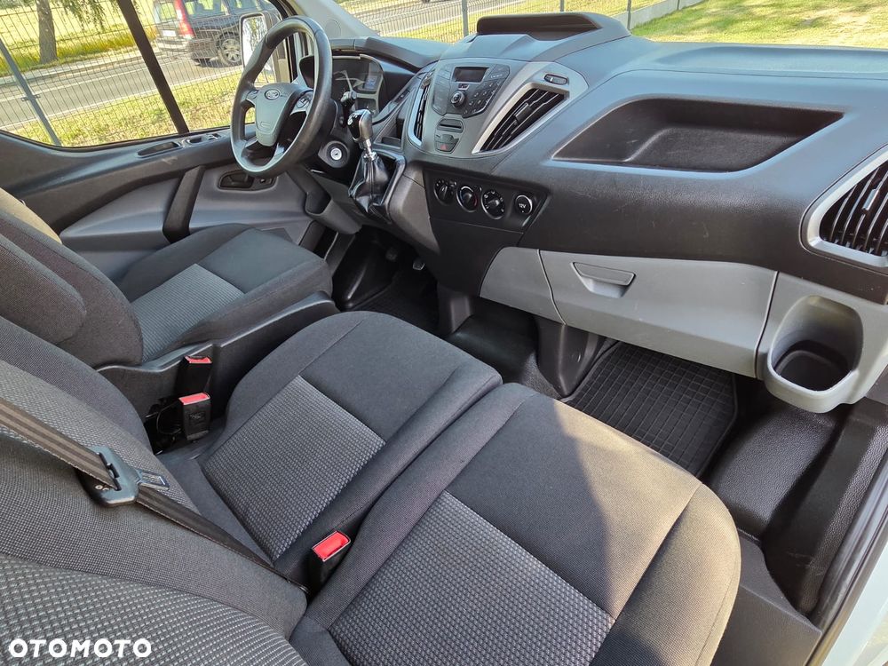 Ford TRANSIT CUSTOM - 15