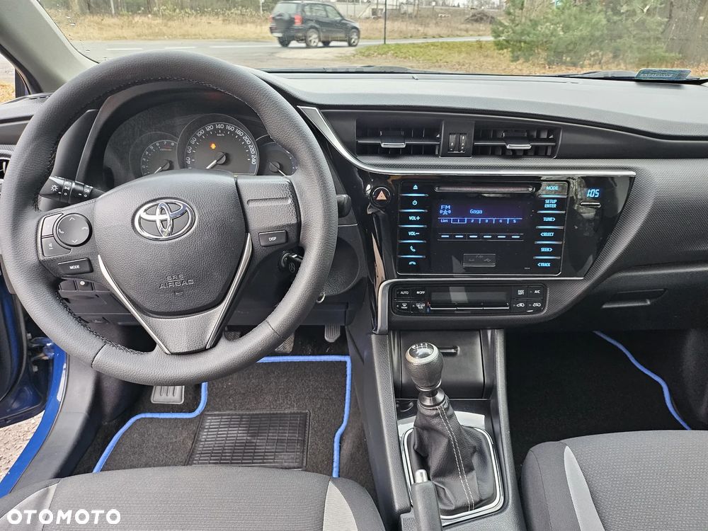 Toyota Auris 1.6 Active - 10