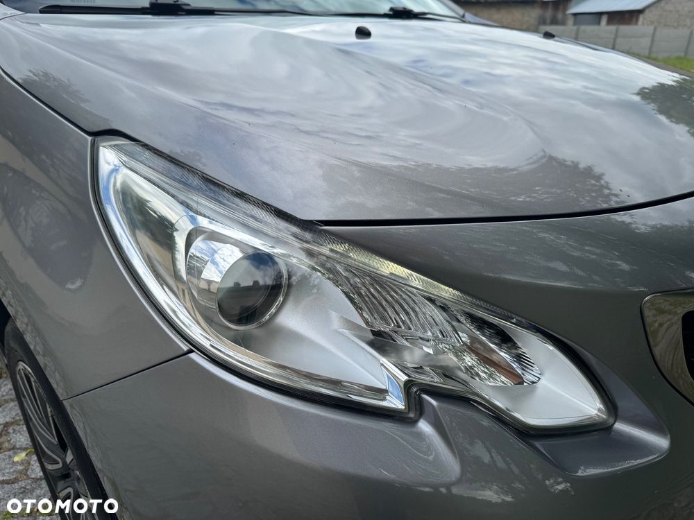 Peugeot 2008 1.6 BlueHDi Active - 23