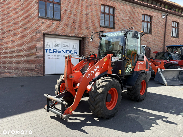 Kubota R082