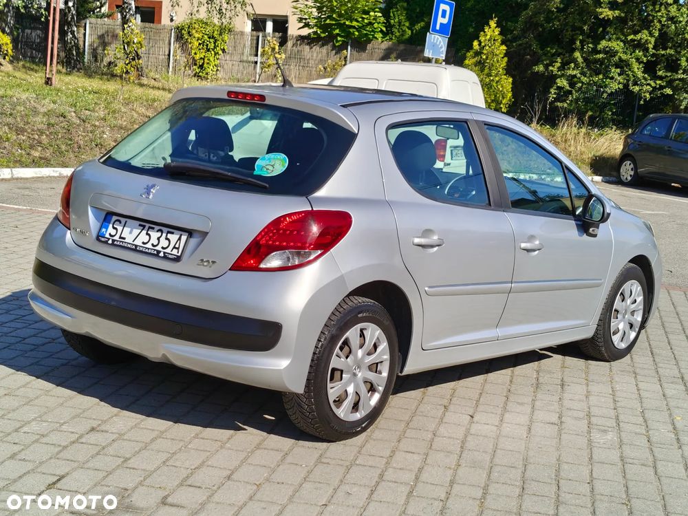 Peugeot 207 1.4 HDi Active - 12