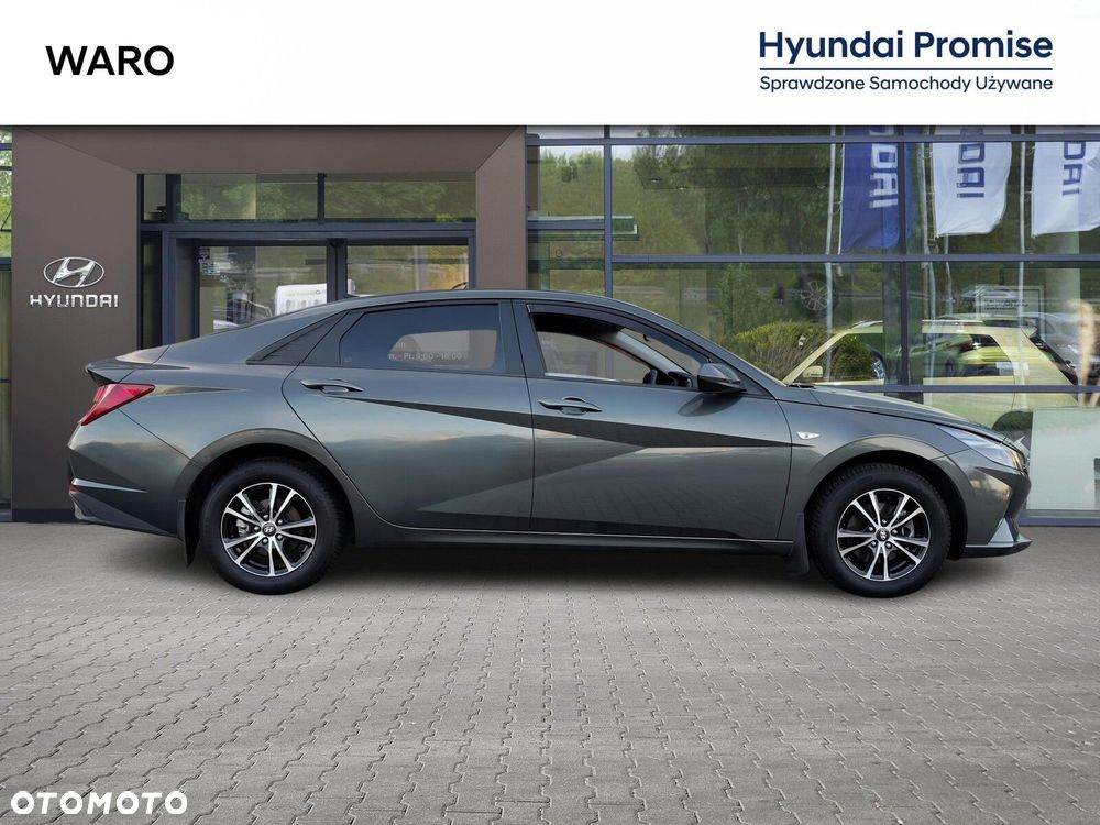 Hyundai Elantra - 7
