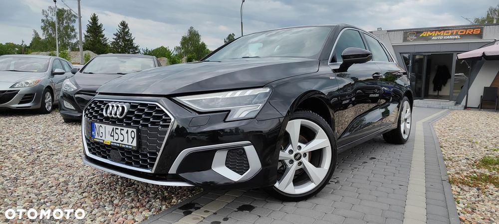 Audi A3 Sportback - 1