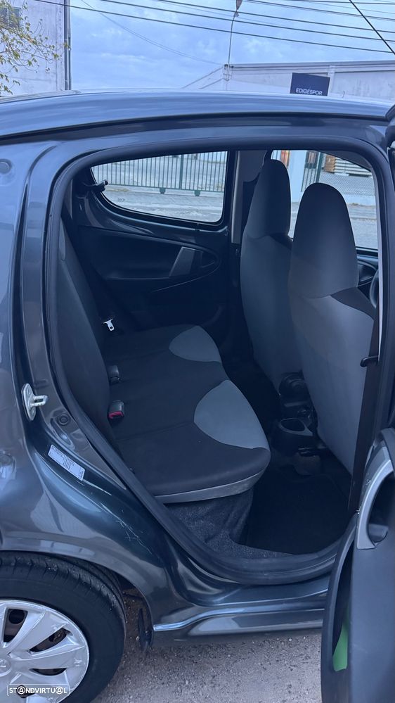 Peugeot 107 1.0 Active - 6