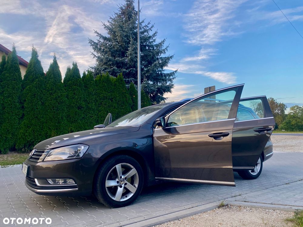 Volkswagen Passat - 20