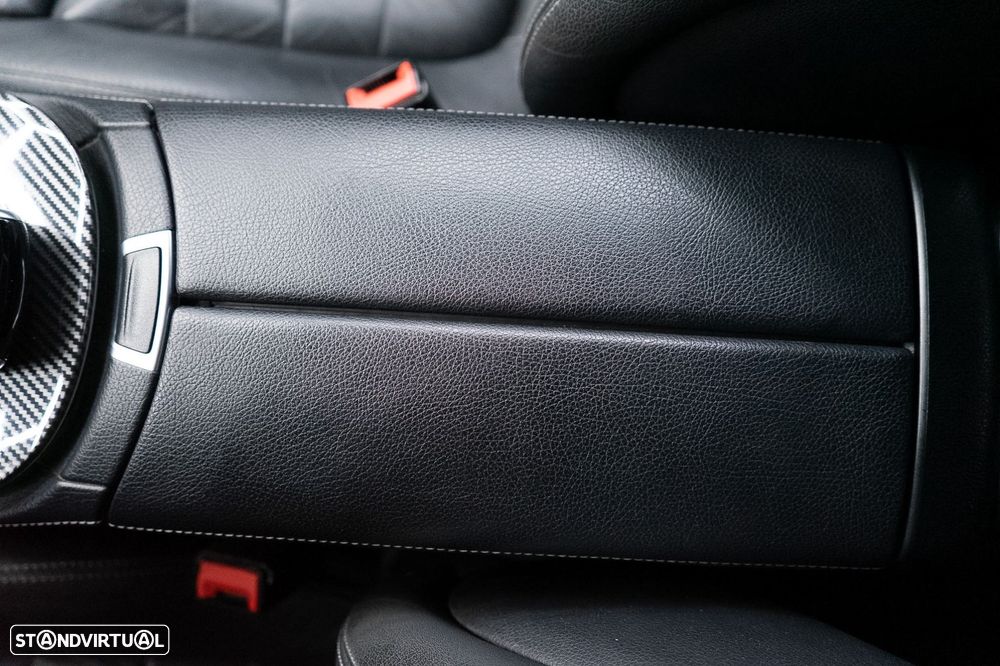 Mercedes-Benz E 220 d AMG Line - 29