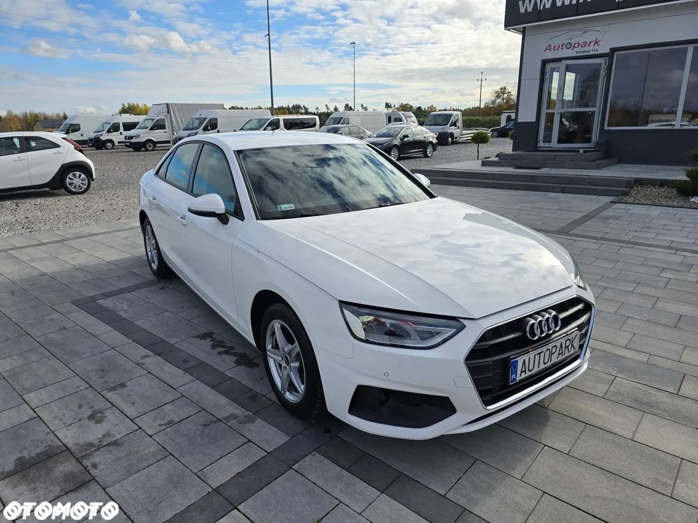 Audi A4 Limousine - 3