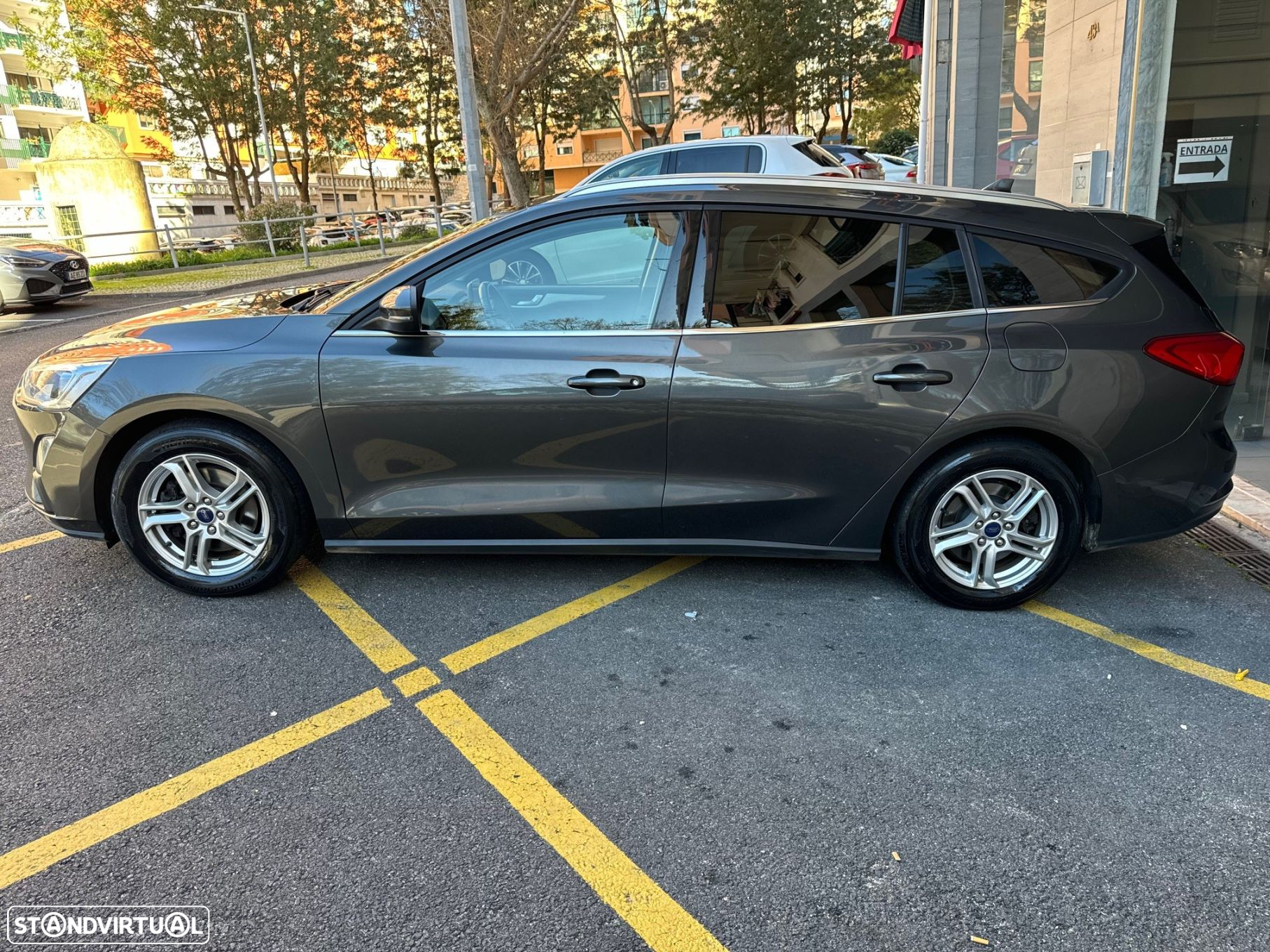 Ford Focus SW 1.0 EcoBoost Business - 42