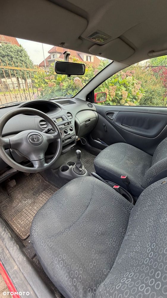 Toyota Yaris - 5
