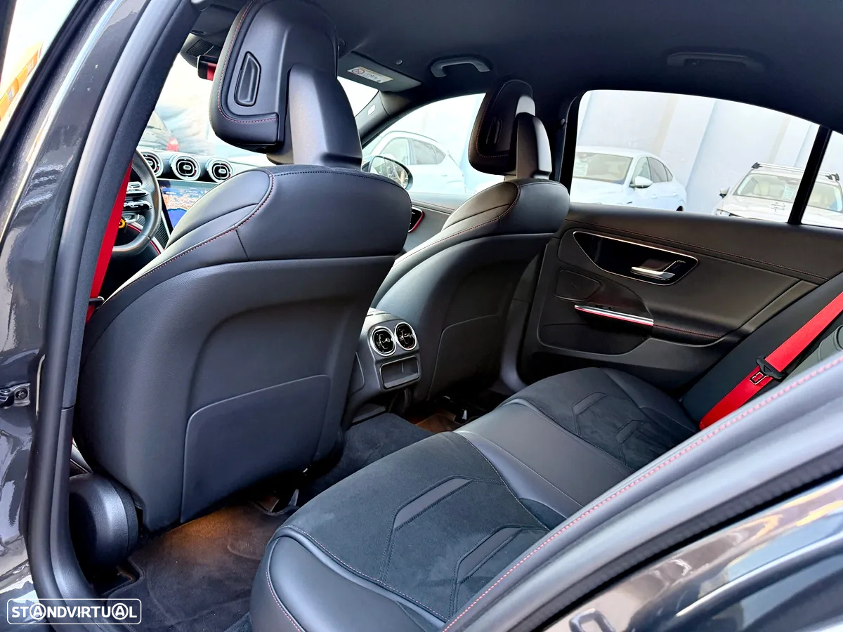 Mercedes-Benz C 43 AMG 4Matic - 36