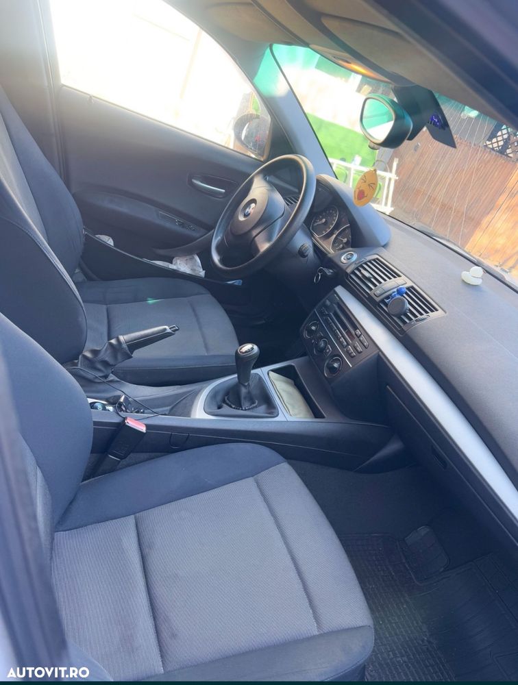 BMW Seria 1 116i - 5