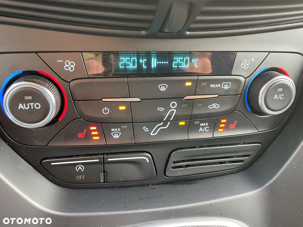 Ford C-MAX 1.5 TDCi Edition - 17