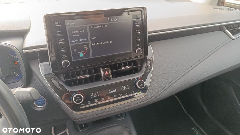 Toyota Corolla 1.8 Hybrid Comfort - 17