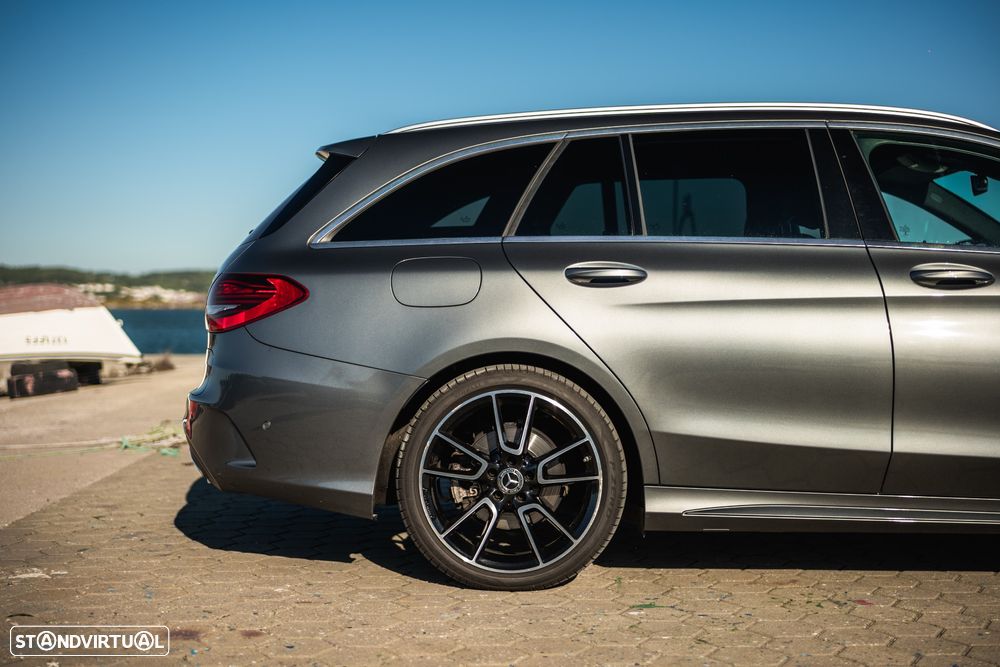 Mercedes-Benz C 300 de AMG Line - 12