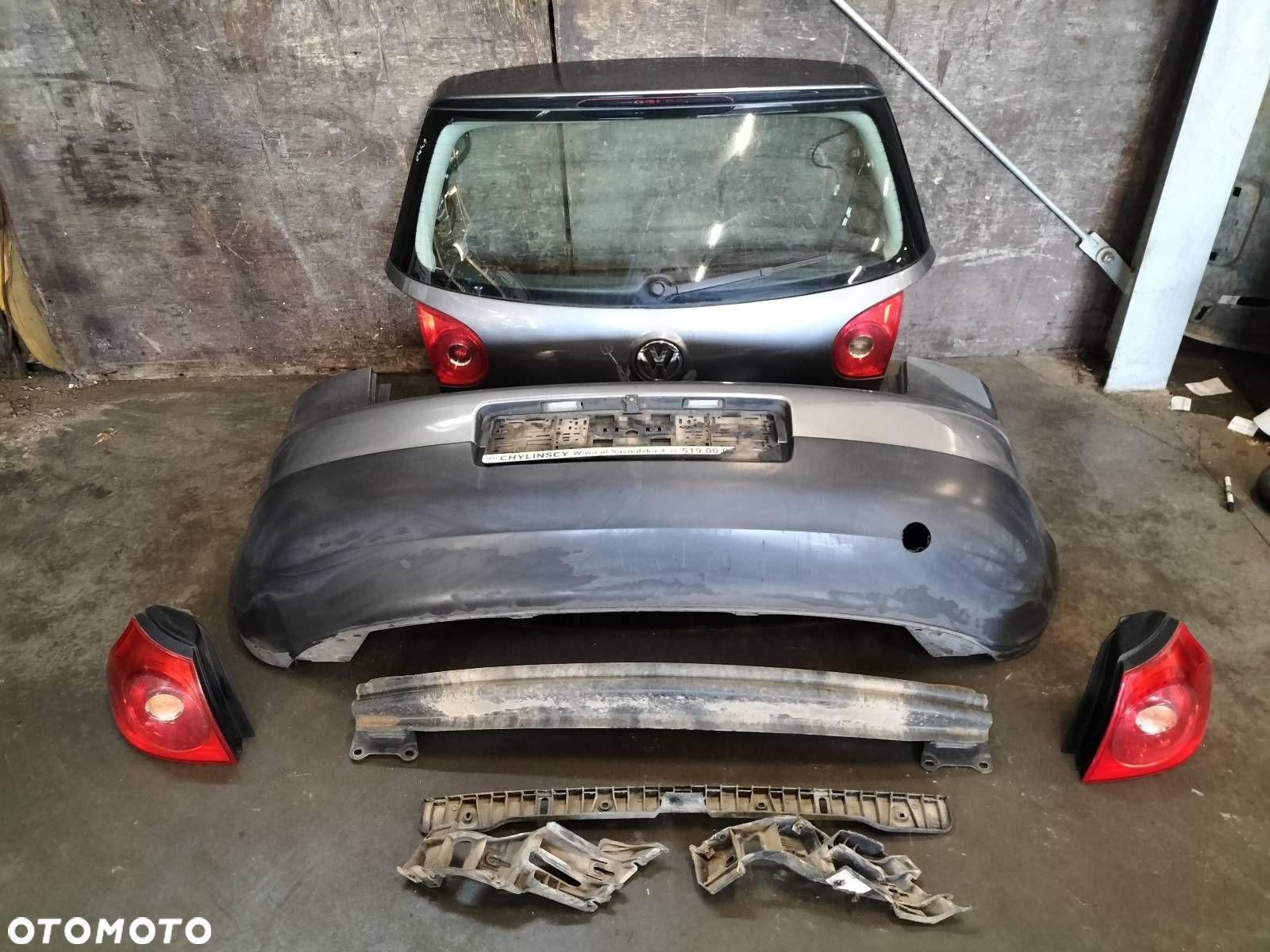 KOMPLETNY TYŁ KLAPA BAGAŻNIKA ZDERZAK TYŁ LAMPY GOLF V HB 5D LA7T - 1