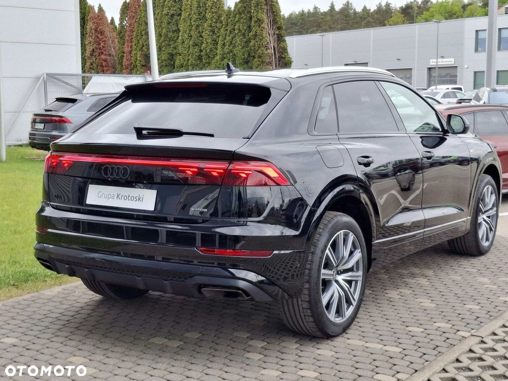 Audi Q8 - 7