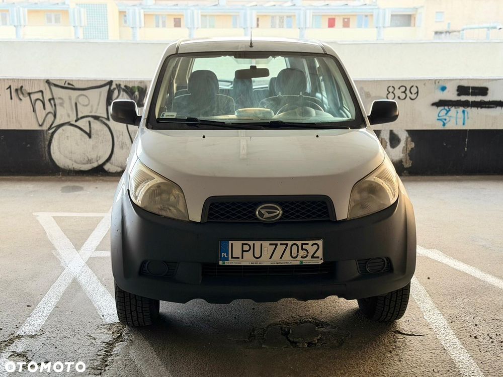 Daihatsu Terios 2WD - 4