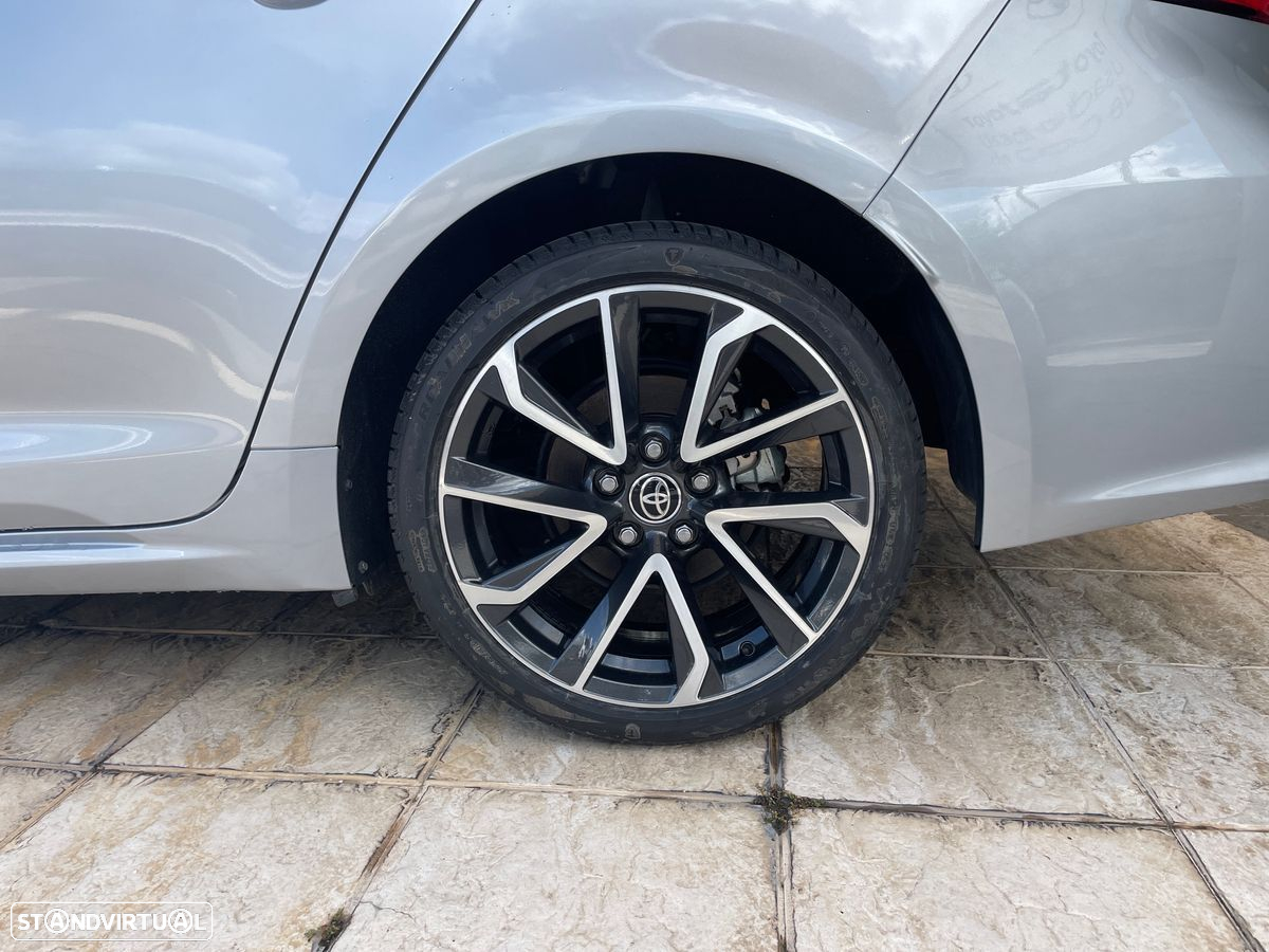 Toyota Corolla SD 1.8 Hybrid Luxury - 16