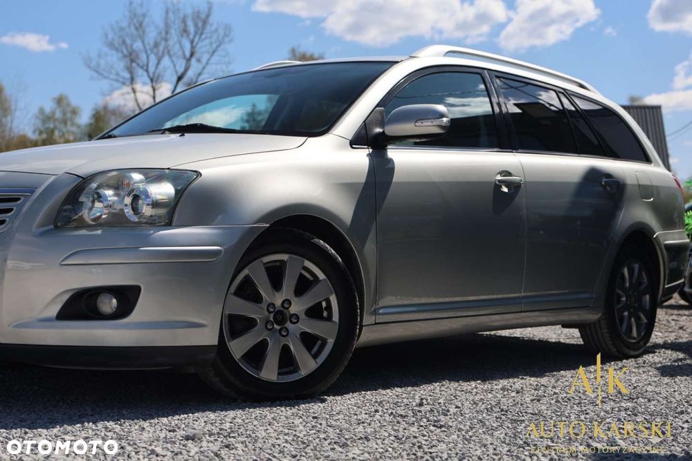 Toyota Avensis - 9