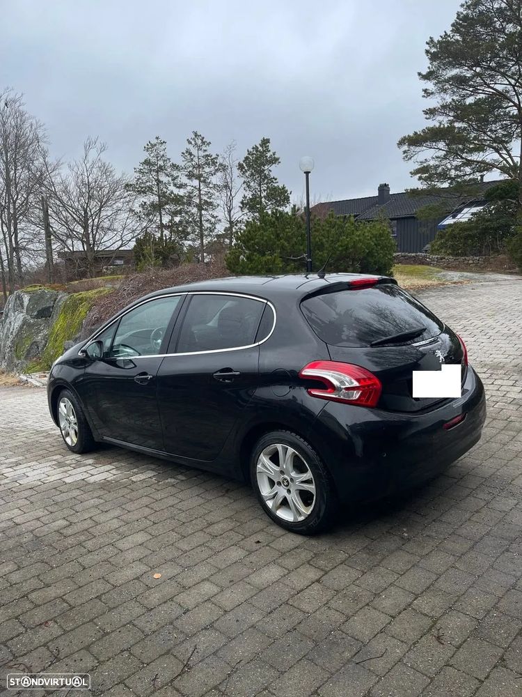 Peugeot 208 1.6 e-HDi Active - 2