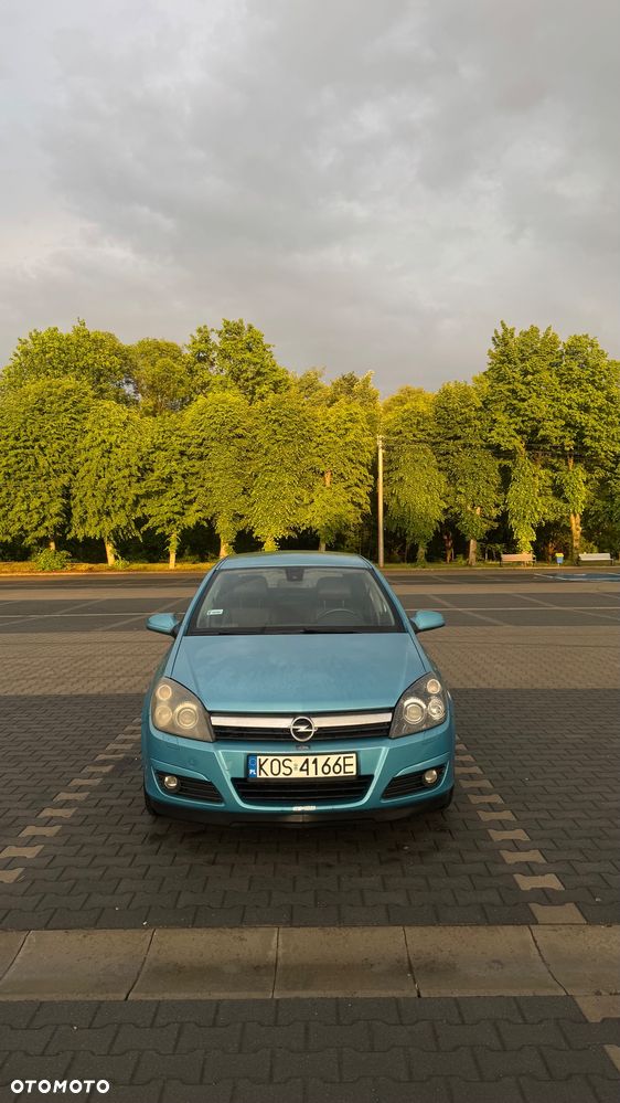 Opel Astra 2.0 Turbo Cosmo - 2