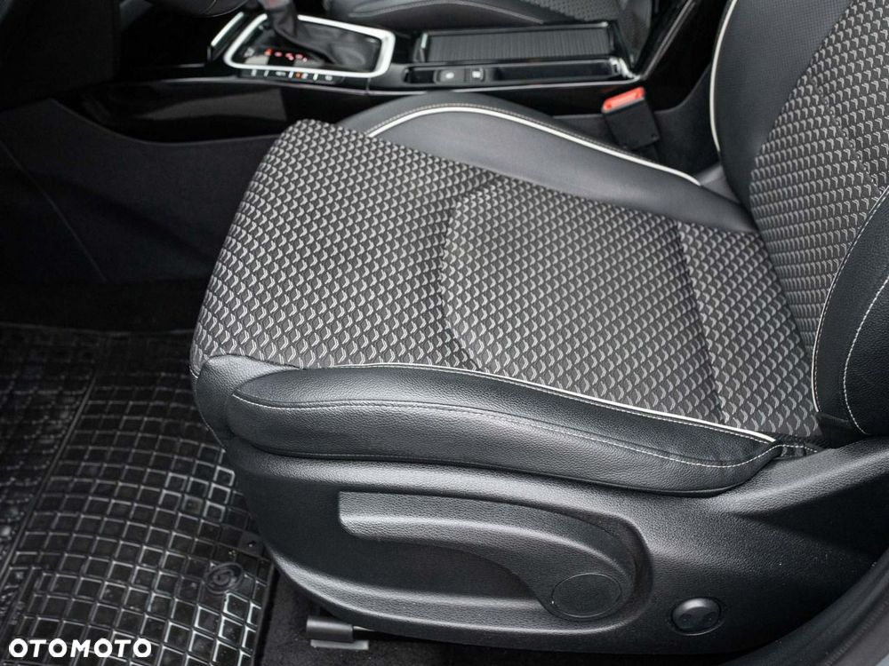 Kia Ceed 1.5 T-GDI Business Line DCT - 11