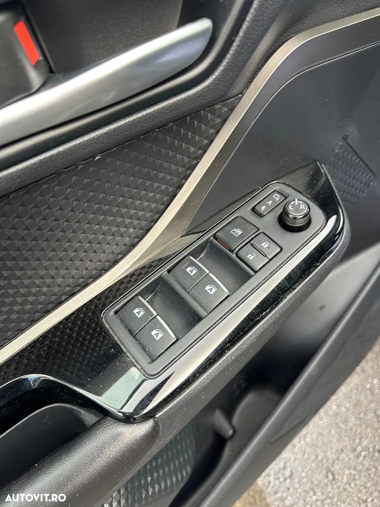 Toyota C-HR Hybrid Business-Edition - 13