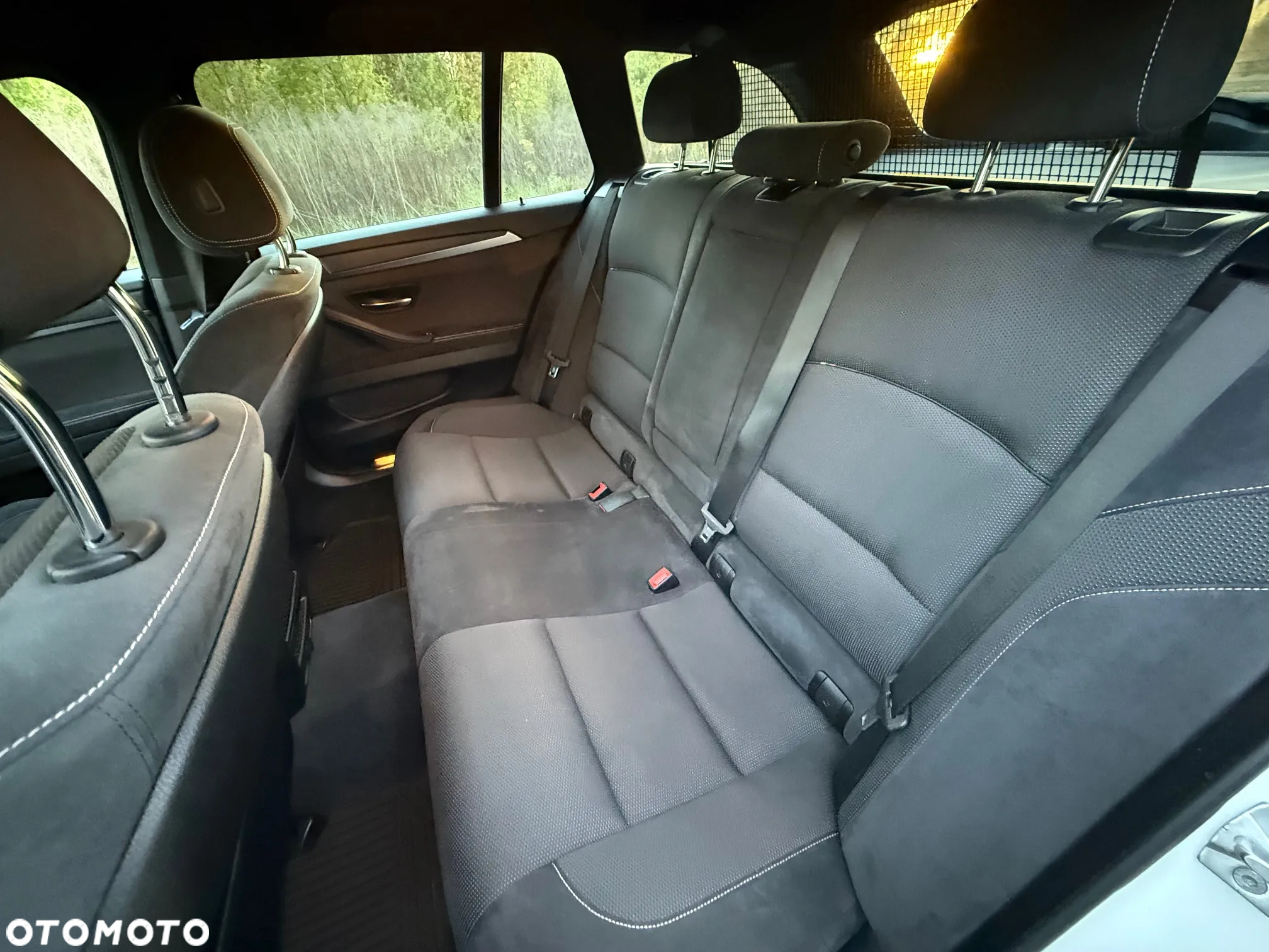 BMW Seria 5 530d xDrive Touring Sport-Aut - 26