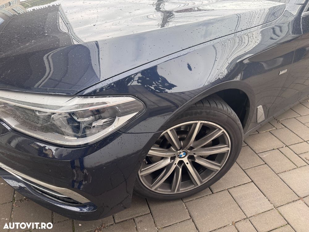 BMW Seria 5 530d xDrive AT - 3