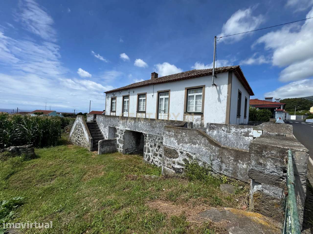 Casa para Recuperar em São Bartolomeu de Regatos, Angra do Heroísmo - Grande imagem: 3/3