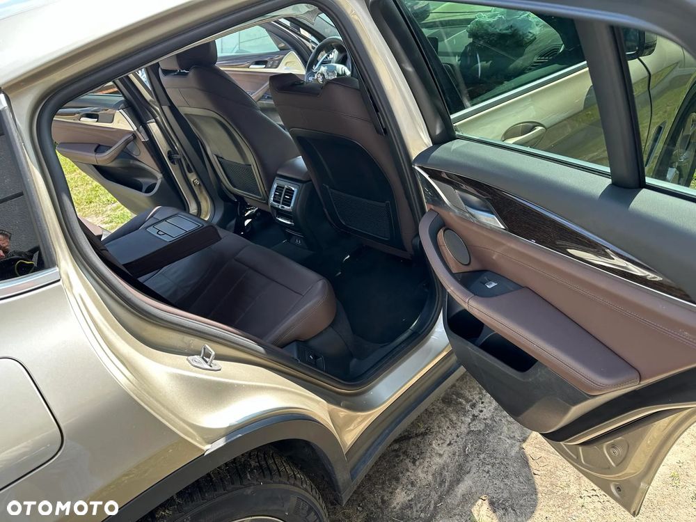 BMW X4 xDrive30i xLine - 13