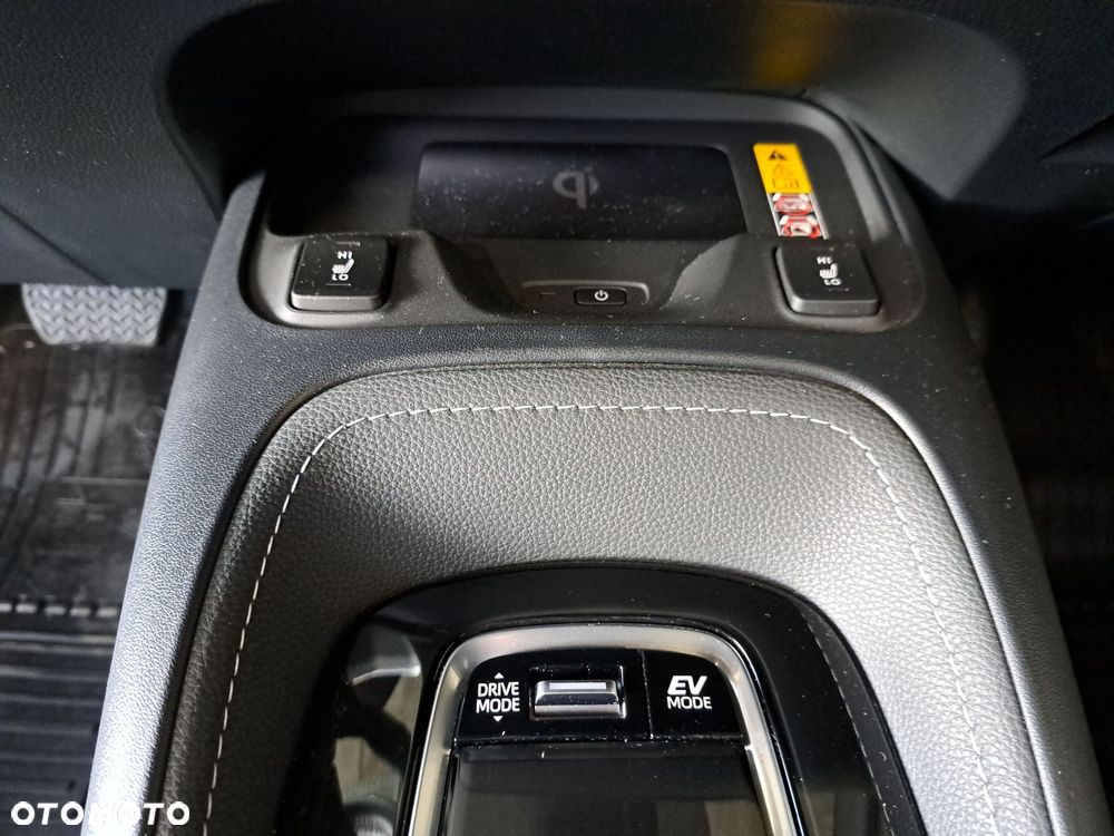 Toyota Corolla 1.8 Hybrid Style - 29