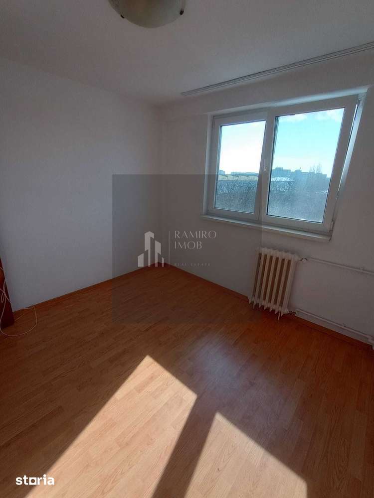 Living area of Apartament 2 bedroom in Strada Huedin