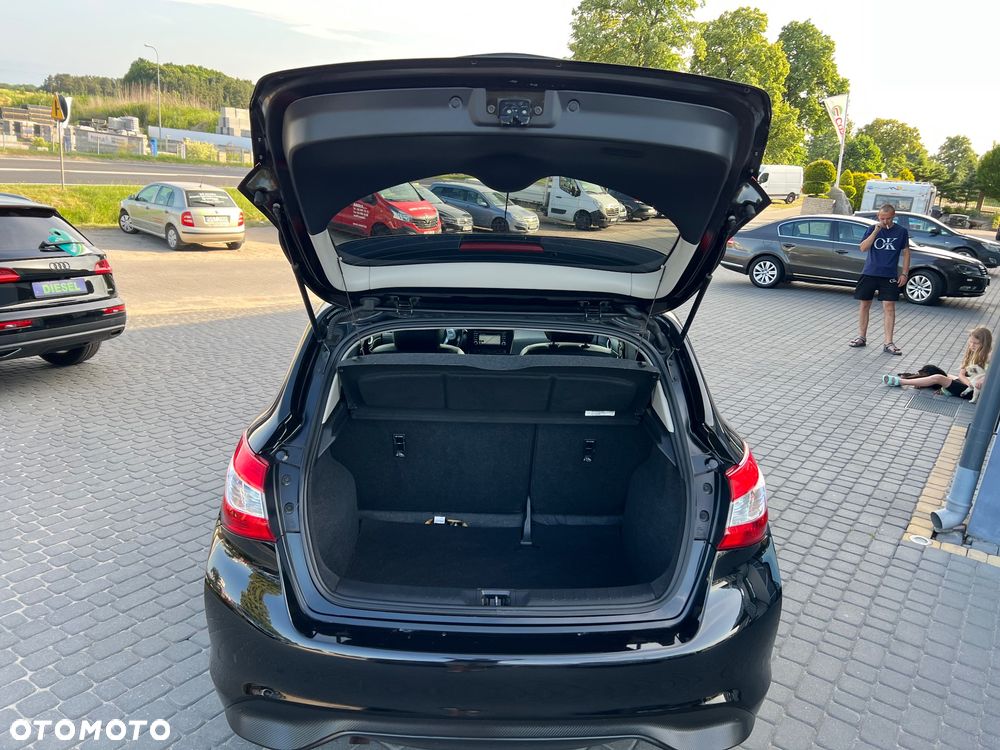 Nissan Pulsar 1.5 dCi N-Connecta EU6 - 19