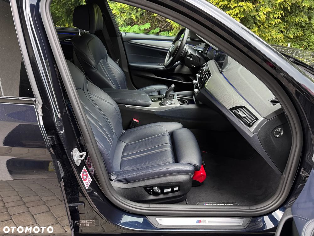 BMW Seria 5 520d xDrive M Sport sport - 33