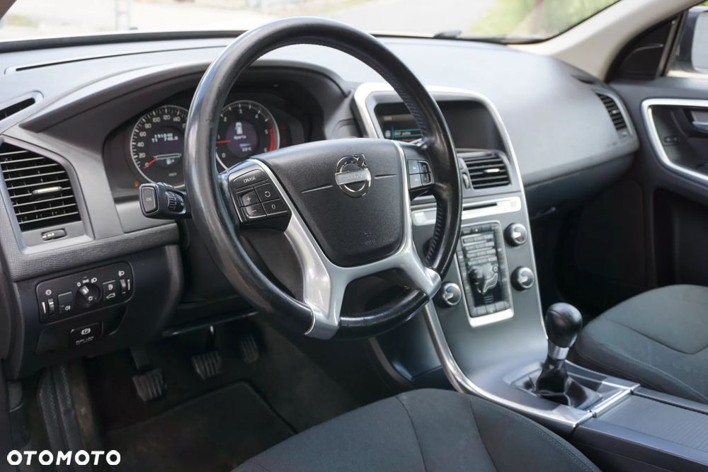 Volvo XC 60 D4 Kinetic - 9