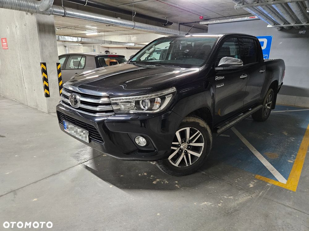 Toyota Hilux 2.4 D-4D Double Cab SR5 4x4 - 5