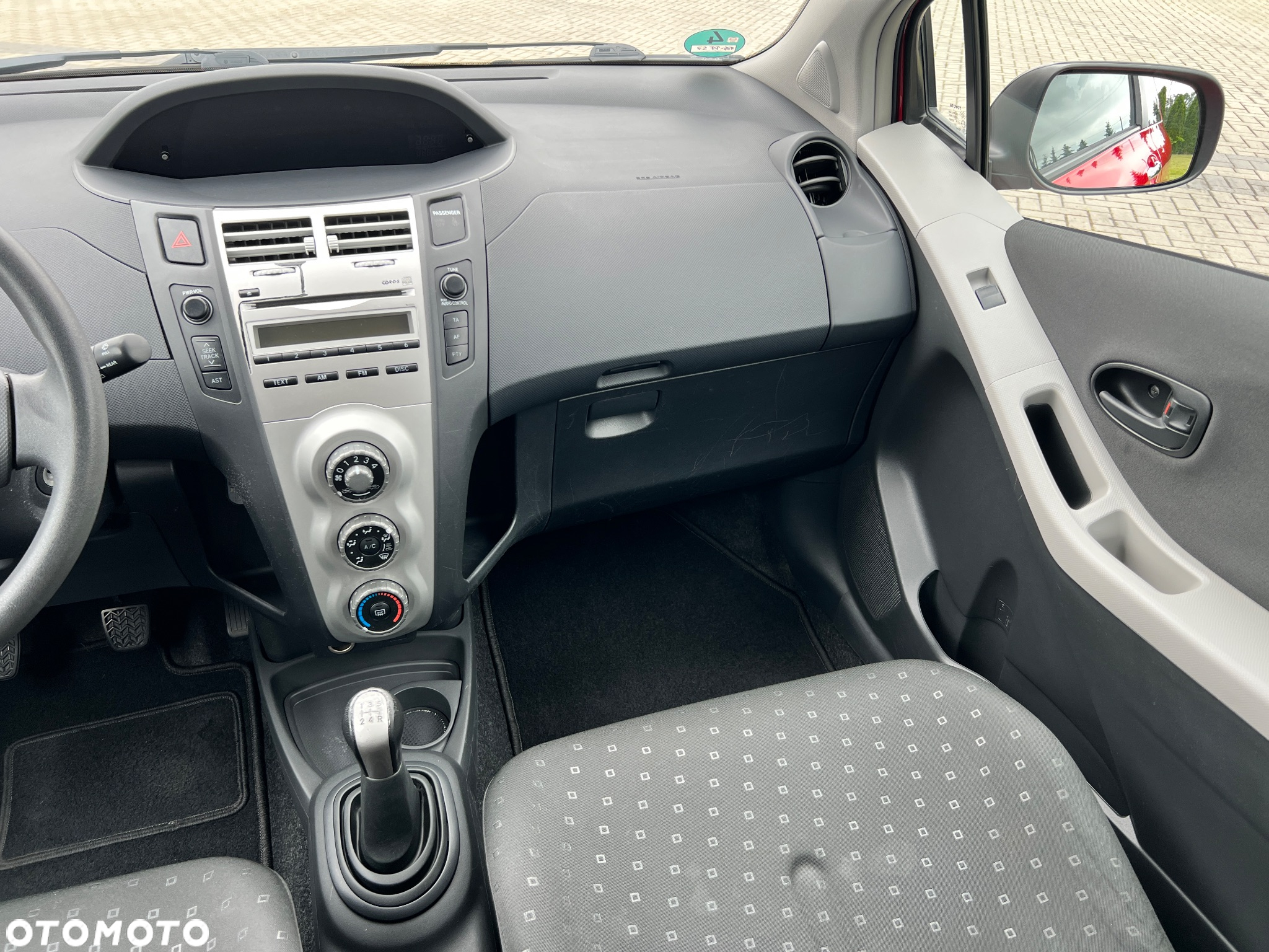 Toyota Yaris 1.0 Active - 30