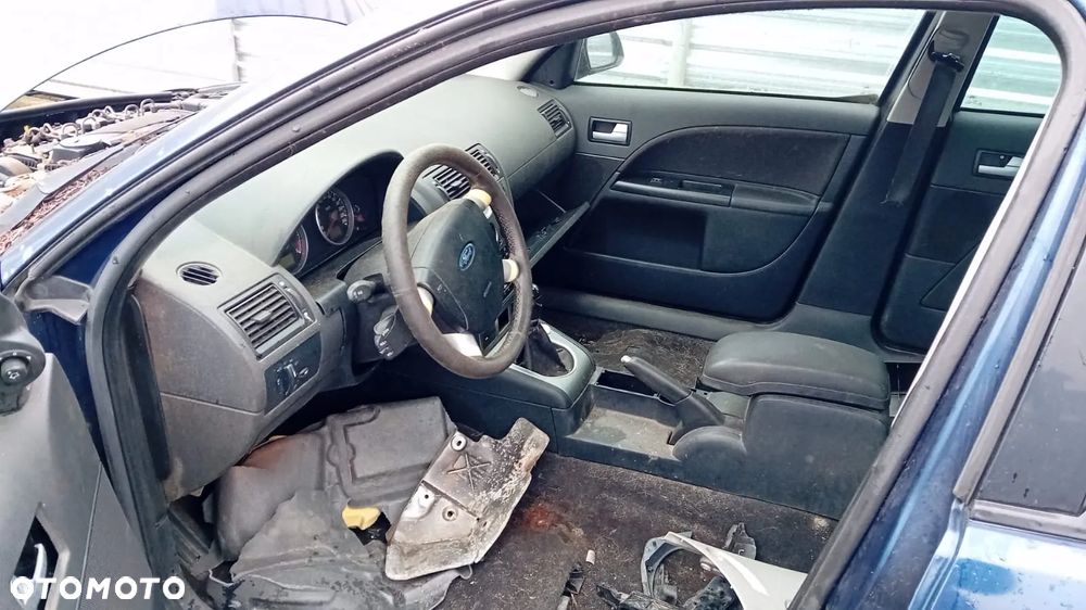 TYLKO CZĘŚCI Ford Mondeo MK3 2.0TDCI 130KM 96KW FMBA 03r-05r kombi lakier: E2 - 8