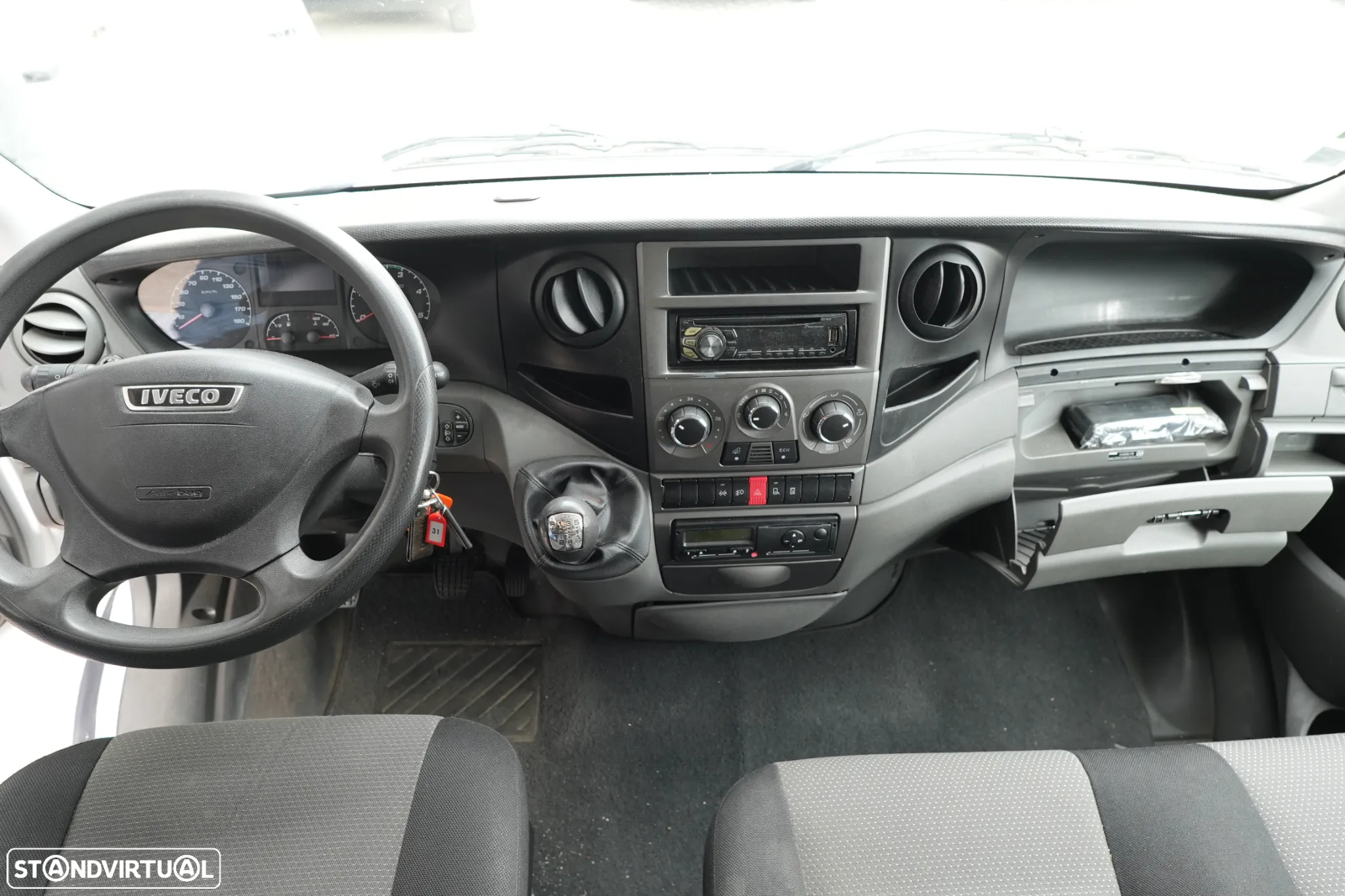 Iveco Daily Tractor Semi-Reboque 7000kg 3.0TD 150cv Plataforma - 10